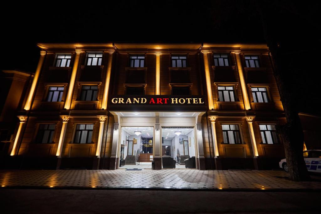 grand art hotel