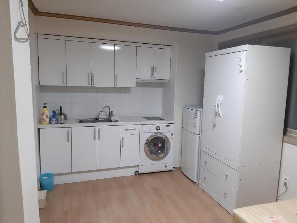 Gallery image of White House Seoul close to the airport in Seoul