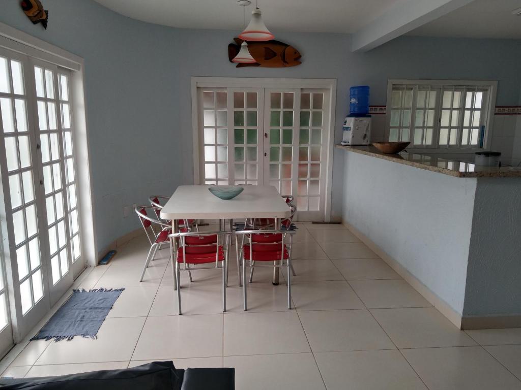  LAGOINHA COM PISCINA e WI-FI