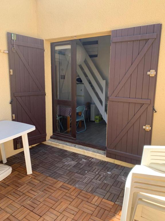 Fotografie z fotogalerie ubytování T2 bis terrasse PORT LEUCATE v destinaci Port Leucate