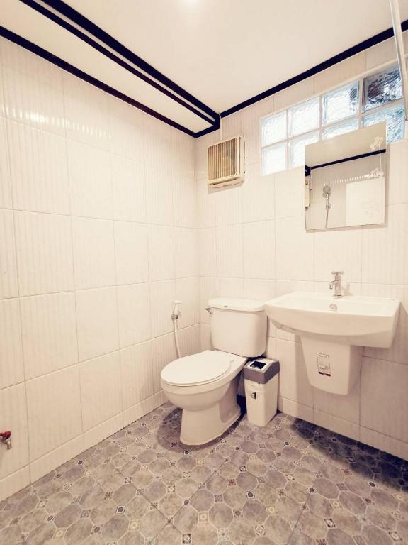 TAVEE Guesthouse - 8