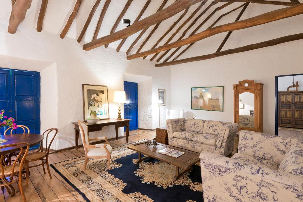 Posezení v ubytování Casa La Bisbal