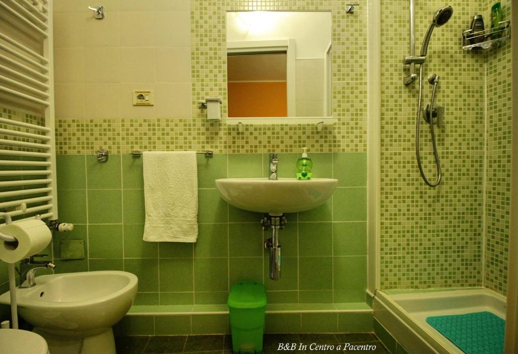 Koupelna v ubytování B&B In Centro a Pacentro
