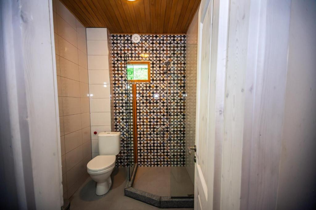 Koupelna v ubytování Latour Mestia