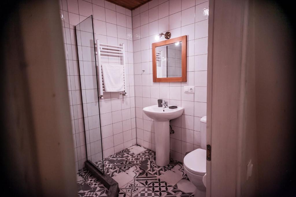 Koupelna v ubytování Latour Mestia