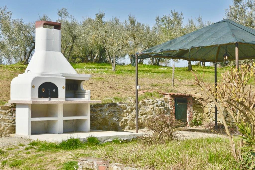 A garden outside Agriturismo I Poggilunghi
