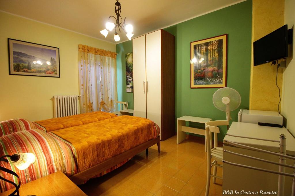 B&B In Centro a Pacentro - Dreibettzimmer Mit Eigenem Externen Badezimmer