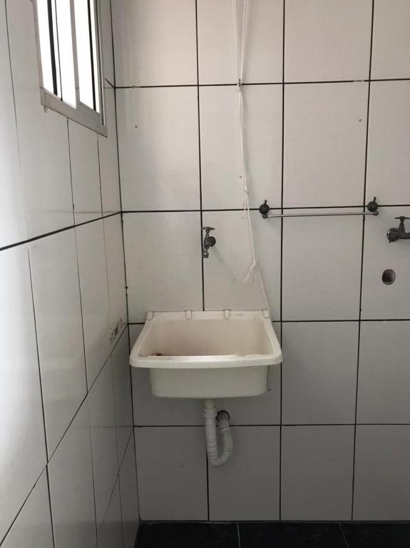  Apartamento com sacada frente ao mar