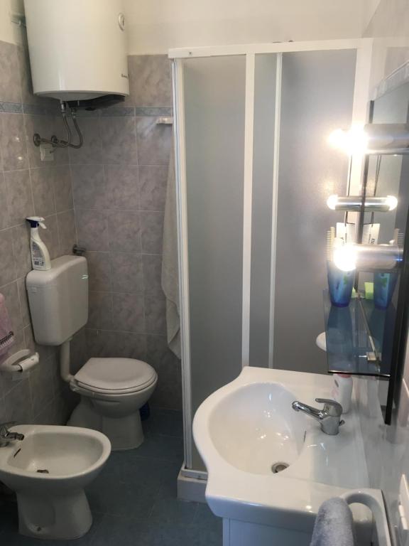 Kúpeľňa v ubytovaní Monolocale a Rena Majore di Gallura