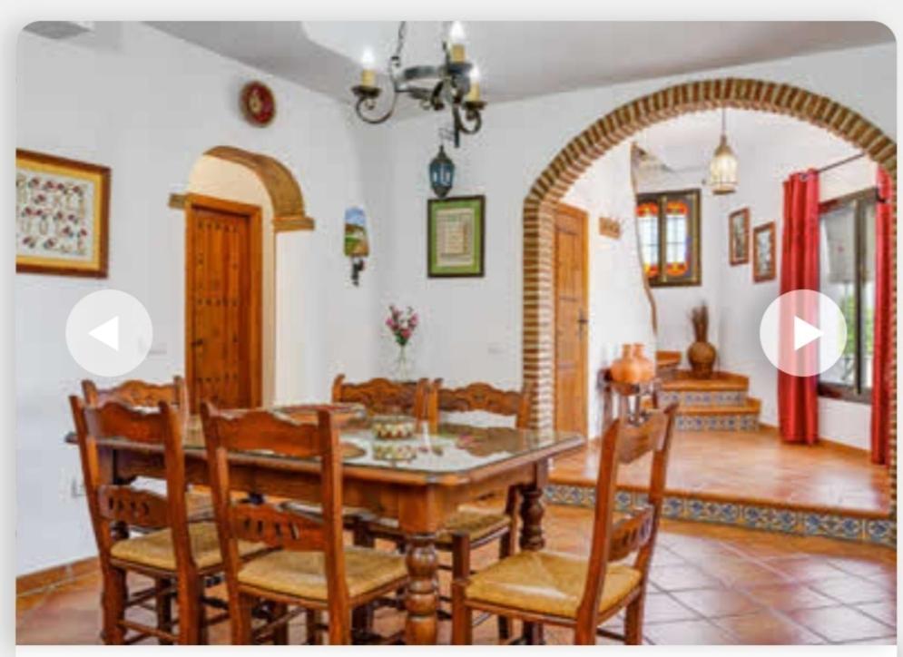 Zdjęcie z galerii obiektu Villa Aránzazu with private pool w mieście Nerja