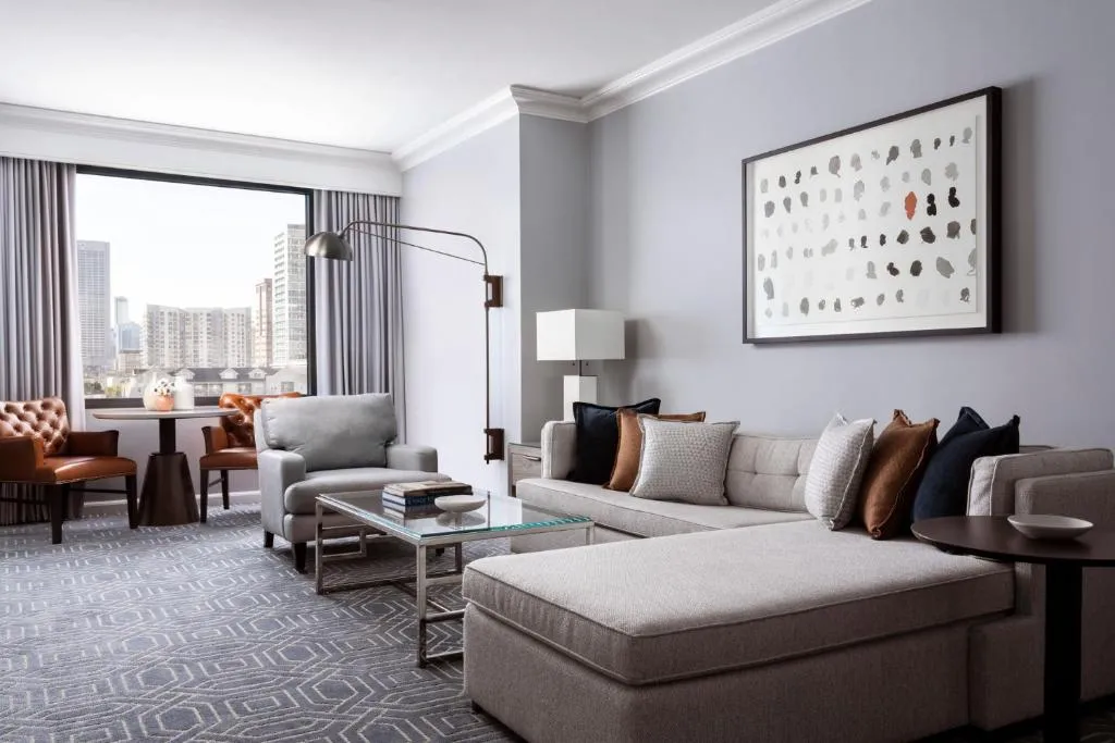 One-Bedroom King Suite