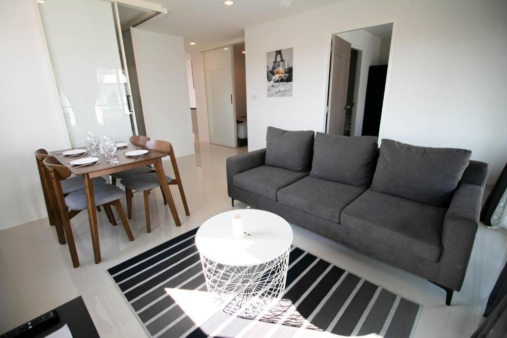 Mantra Beach Condominium Suite - Mae Phim - Family Suite With Balcony