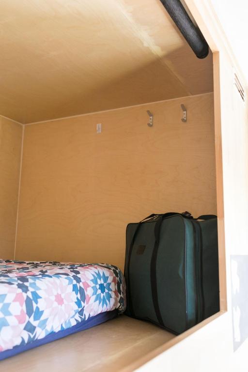 
Single Pod in 10-Bed Mixed Dormitory Room
