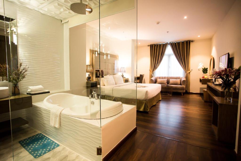 Grand Luxury