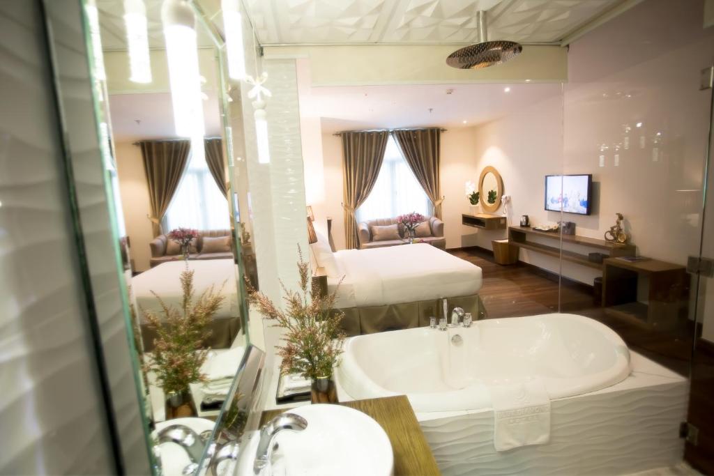 Grand Luxury