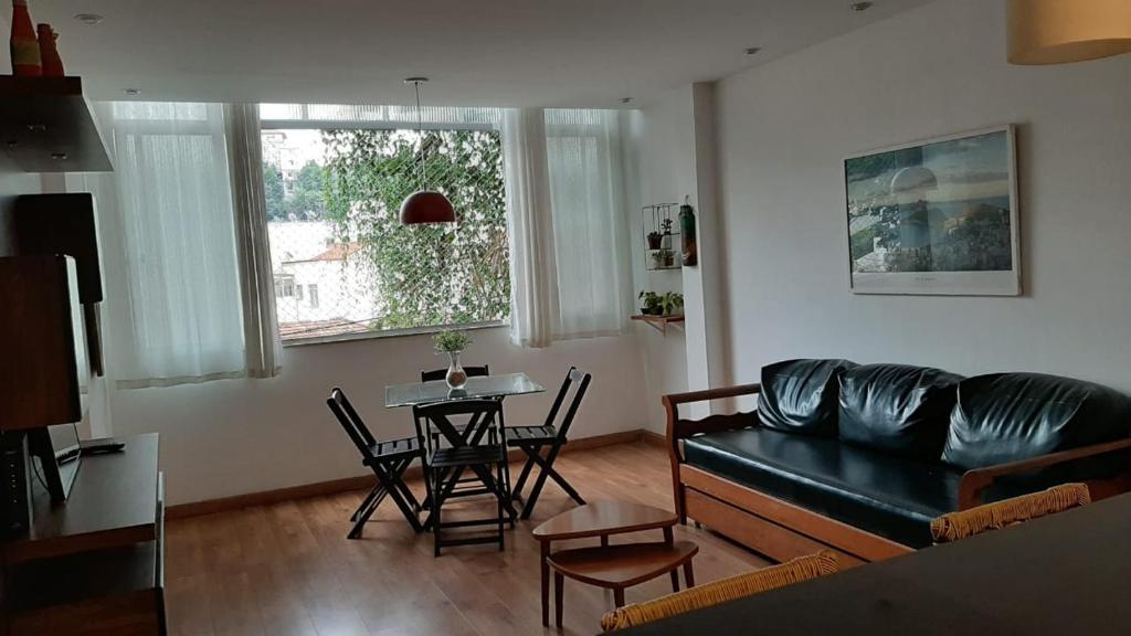  Excelente 2 quartos em Santa Teresa/Bairro de Fátima