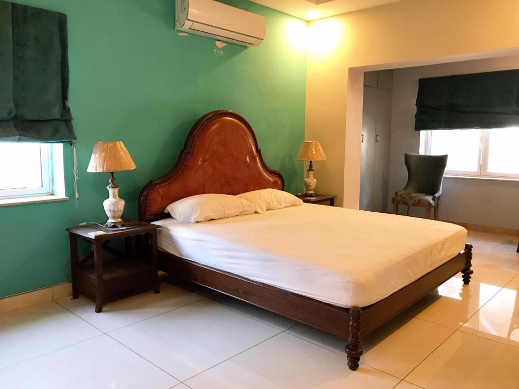 Uma cama ou camas num quarto em Morgah Resort - Guest Rooms