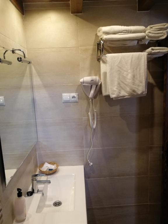 Kúpeľňa v ubytovaní Casa Rural Sierra San Mamede