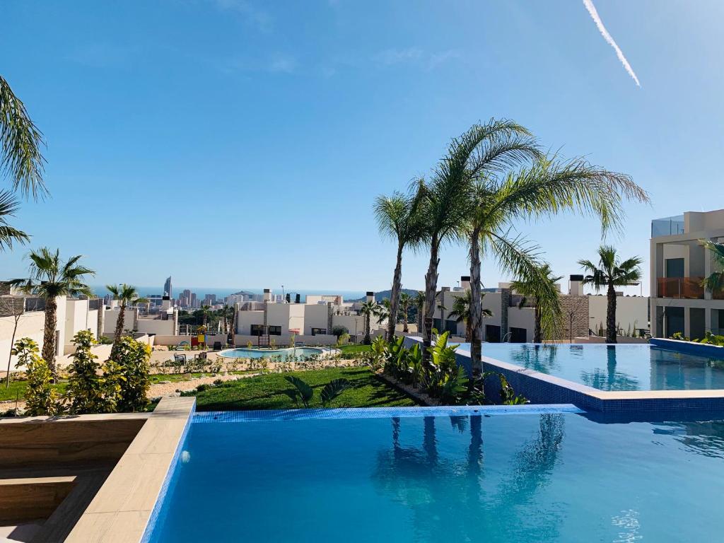 Amazing bungalow with panoramic views, Alicante – Precios ...