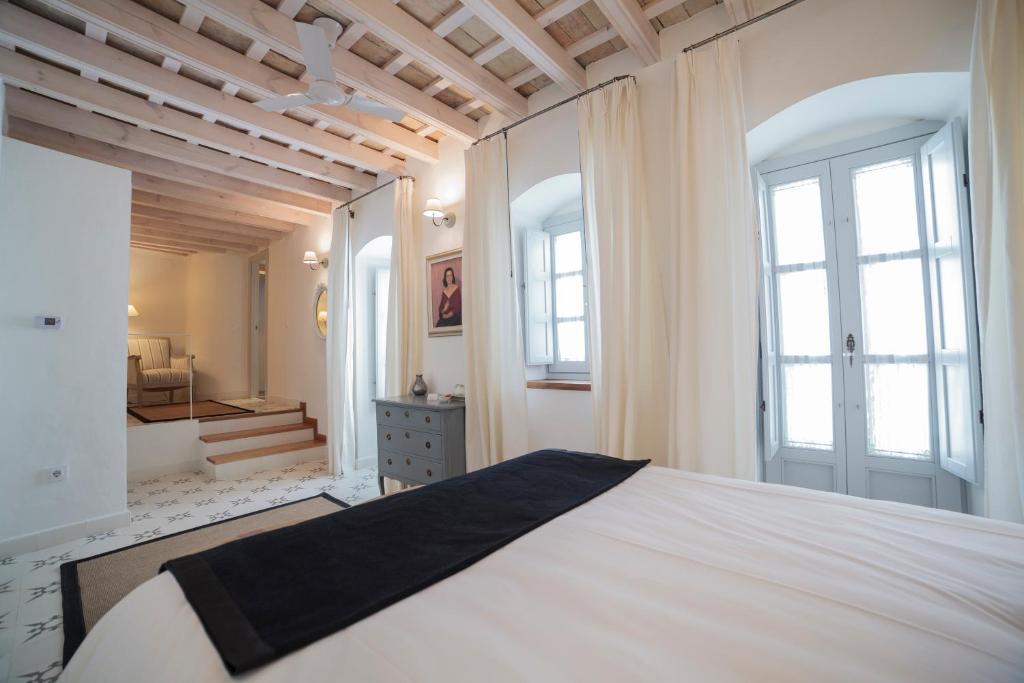 Casa Shelly Hospedería, Vejer de la Frontera – Updated 2023 ...