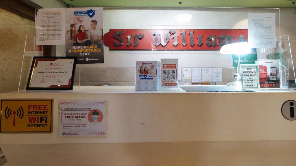 Certifikát, hodnocení, plakát nebo jiný dokument vystavený v ubytování RedDoorz at Timog Avenue Quezon City