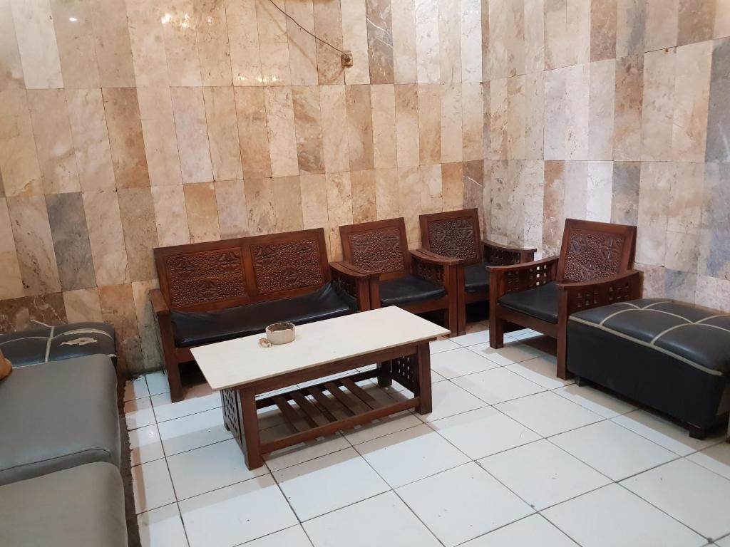 Posezení v ubytování Hotel Alifah 2