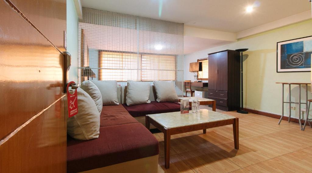 Posezení v ubytování RedDoorz at Timog Avenue Quezon City