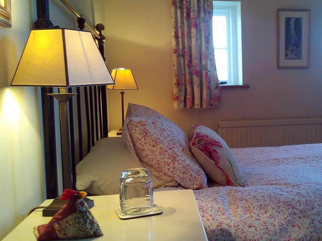 Field Farm Cottage B&B - 