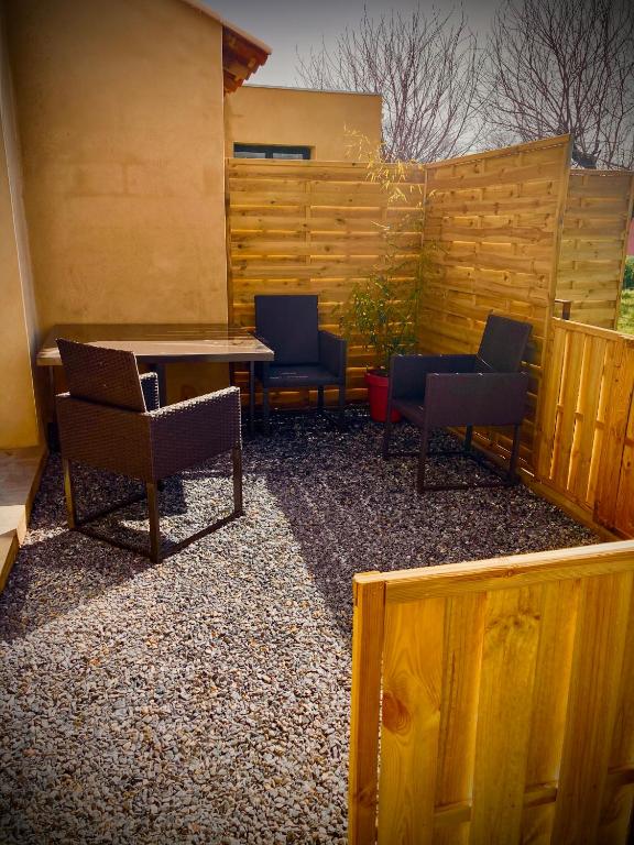 Lodging Au Milieu des Vignes & des Étoiles - Studio With Terrace