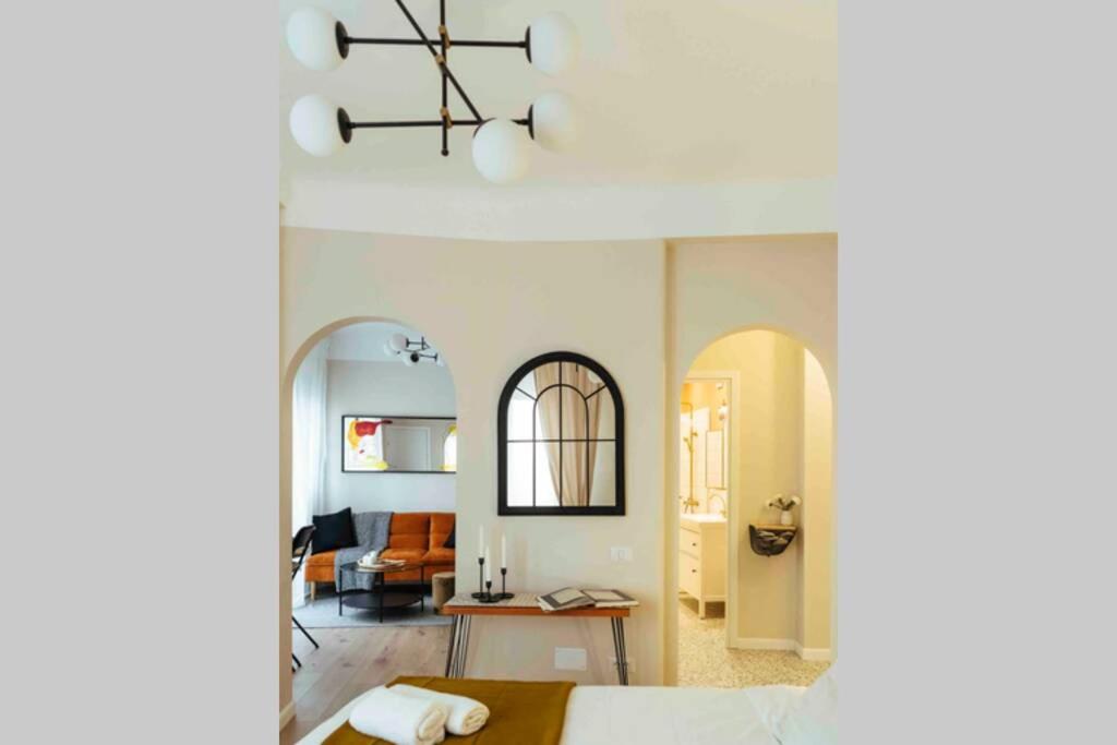 Stunning views - Top Location - Netflix + Balcony - Apartamento De Una Habitación