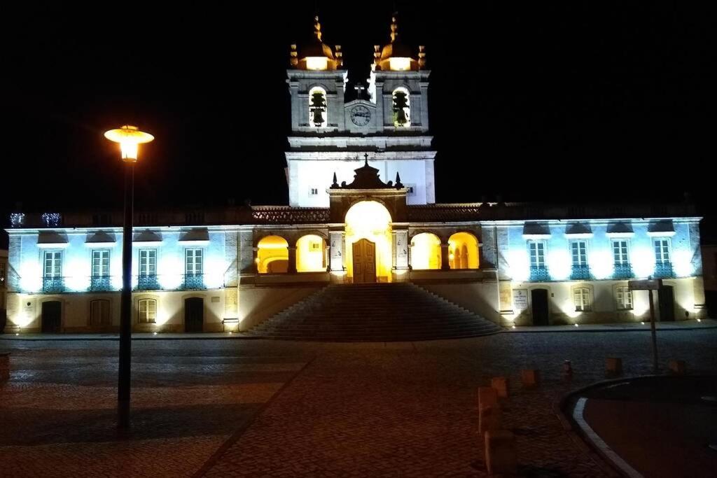 Foto da galeria de Gino´s House em Nazaré