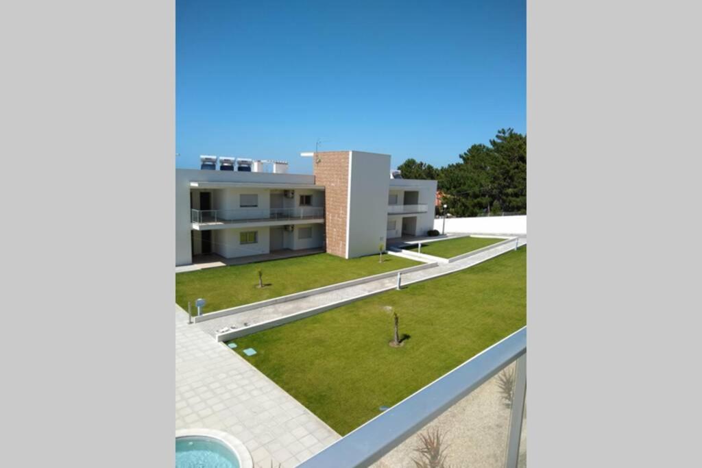 O edifício em que o apartamento se localiza