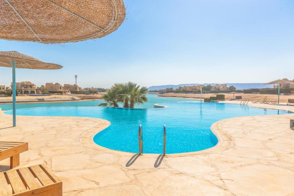 Sabina Classy 1 BR Apartment Lagoon view & Pool El Gouna - Apartment Mit 1 Schlafzimmer