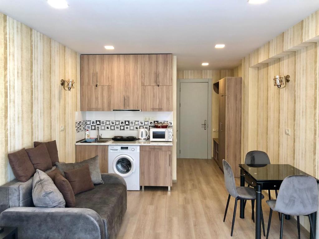 Kuchyň nebo kuchyňský kout v ubytování GVC 314 Atrium New Gudauri
