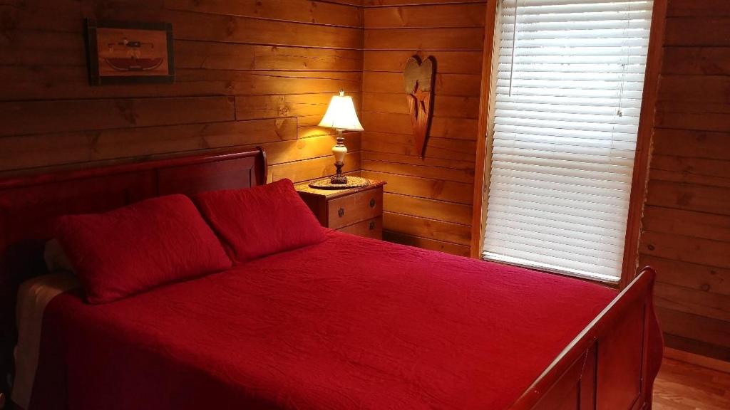 Avenwood Cabins - One-Bedroom House