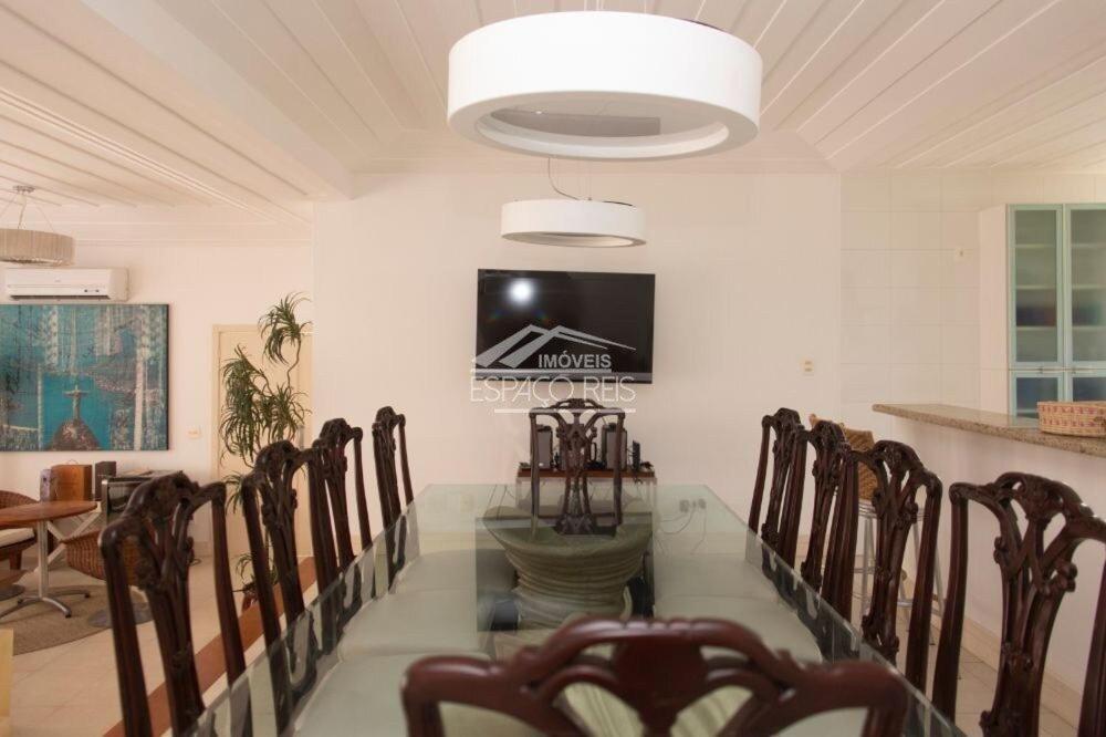  Casa de Condomínio com vista para o mar com 4 Suítes - Ferradurinha