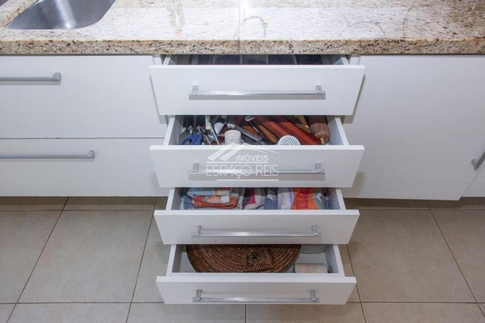  Casa de Condomínio com vista para o mar com 4 Suítes - Ferradurinha