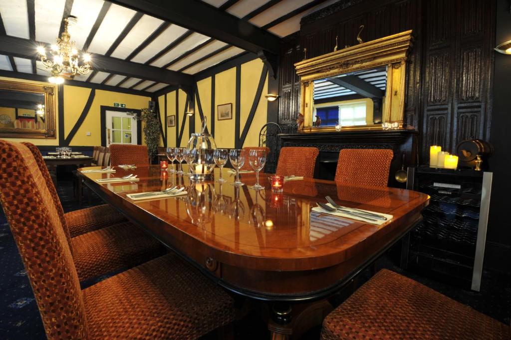 Fotografie z fotogalerie ubytování Crown & Cushion Hotel v destinaci Chipping Norton