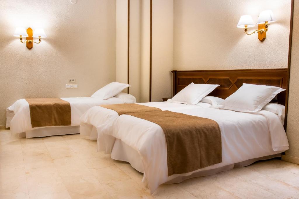 Hotel Reina Cristina - Chambre Quadruple Premium