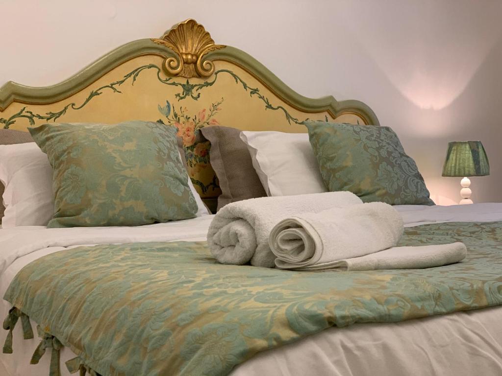 Canal Riva De Biasio - Twin Room With Shared Bathroom