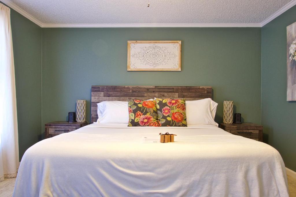 Blacksburg Bed & Breakfast - Two-Bedroom Suite
