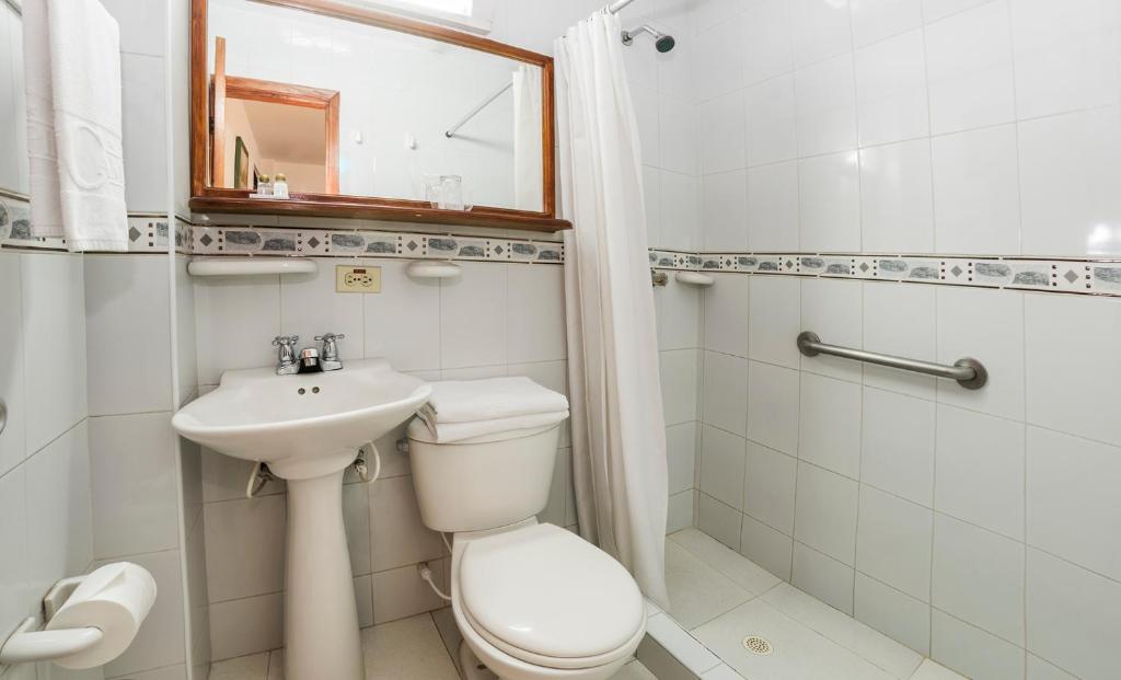 Koupelna v ubytování Hotel El Campin