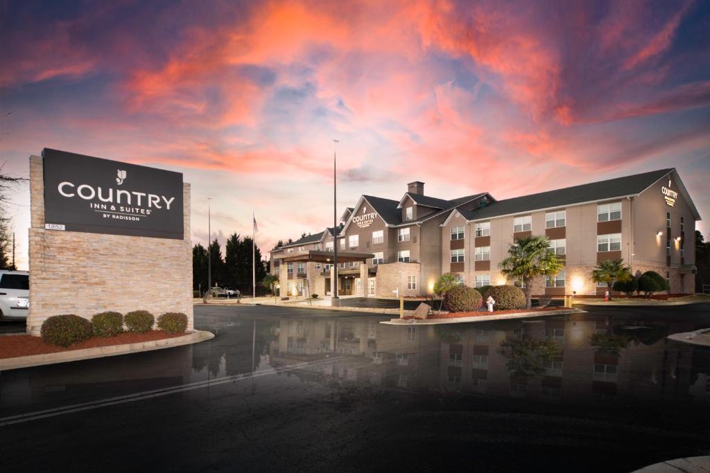Country Inn & Suites by Radisson, Stone Mountain, GA photo