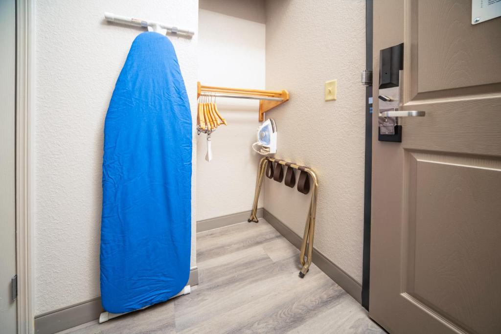 Country Inn & Suites by Radisson, Stone Mountain, GA photo