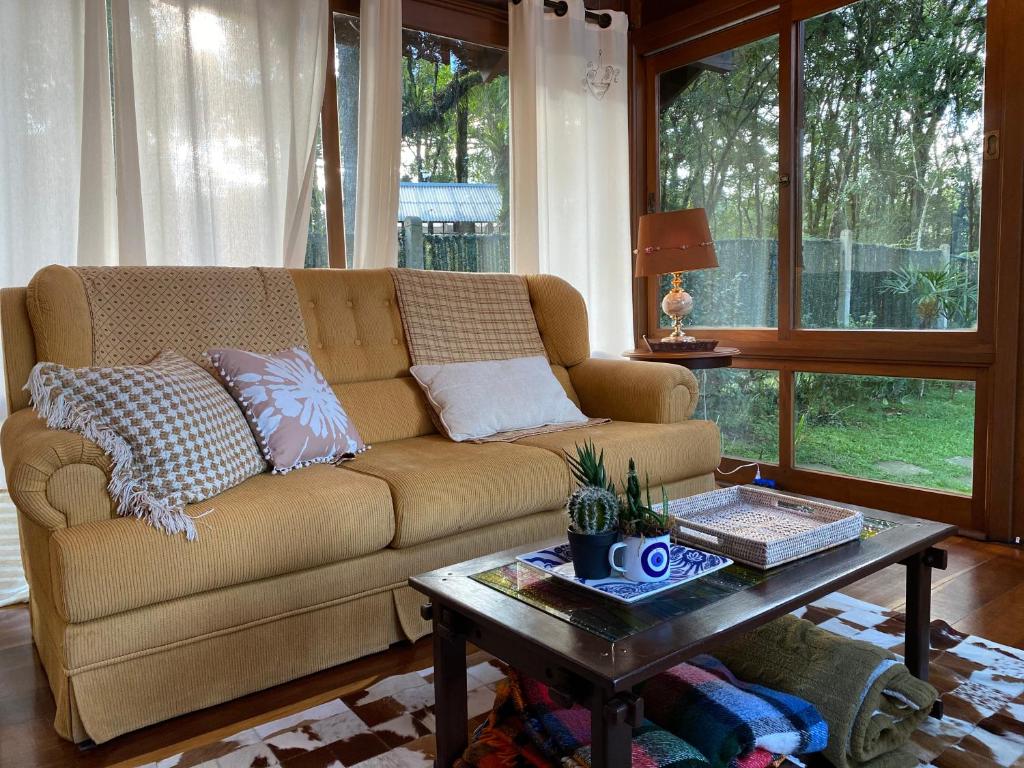 Casa Estilo Canadense - Canela