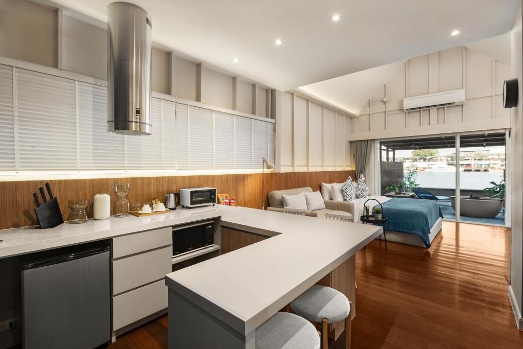 Baan Wanglang Riverside, Bangkok - Resim 9