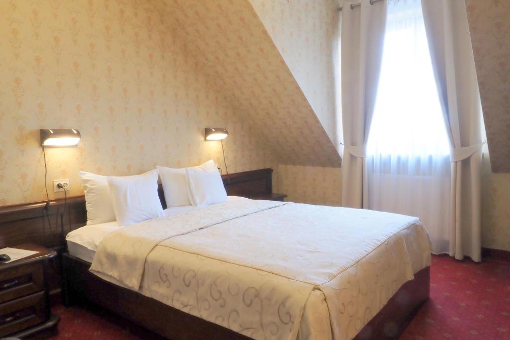 Hotel Sarmata Zespół Dworski - 4