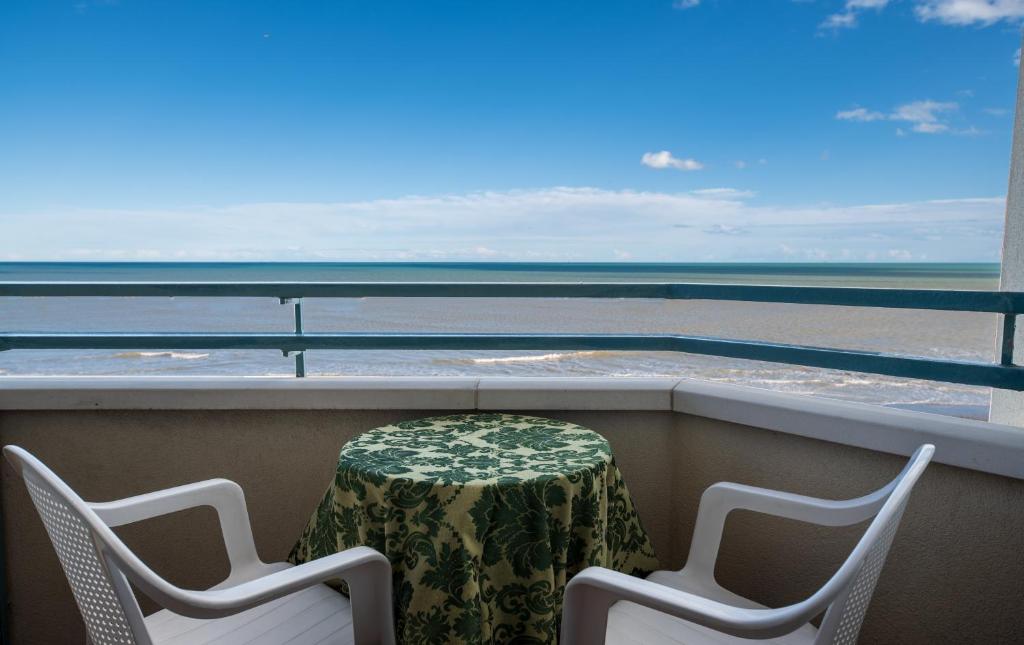 Hotel Majestic - Quadruple Room With Front Sea View