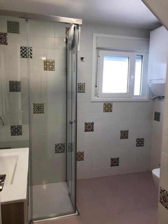 Koupelna v ubytování Casa Navalhorno- barrio nuevo Valsain