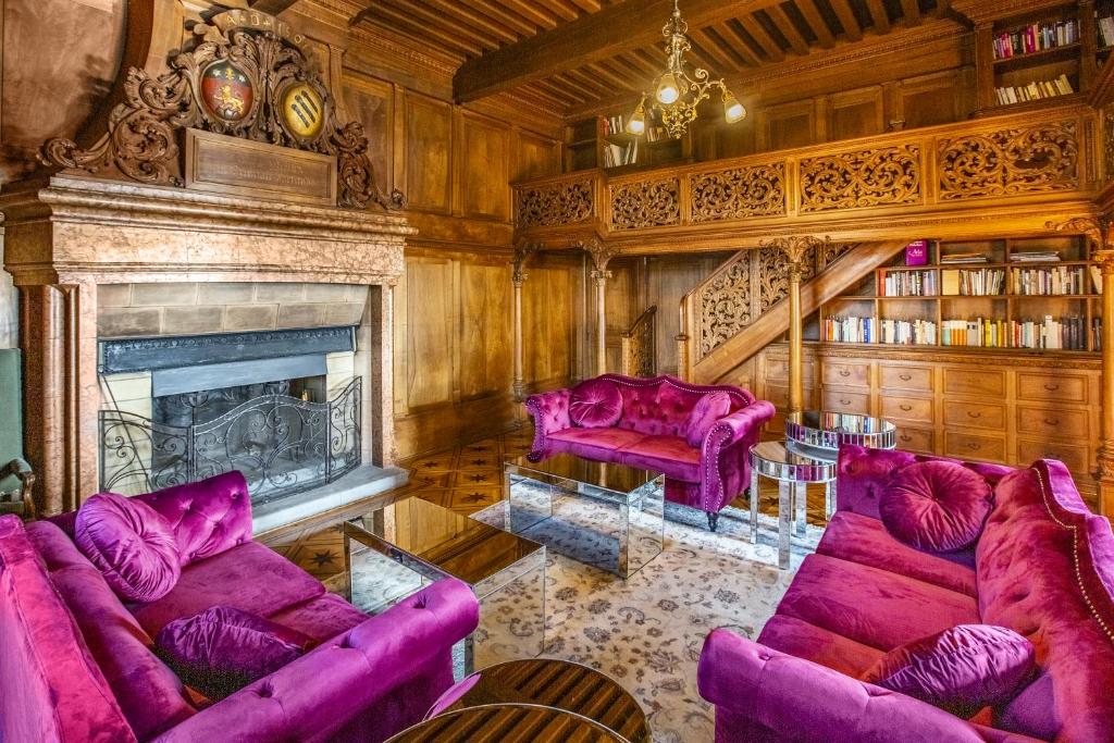 Antique apartment in the XV century Castle, Clarens – Aktualisierte Preise  für 2022